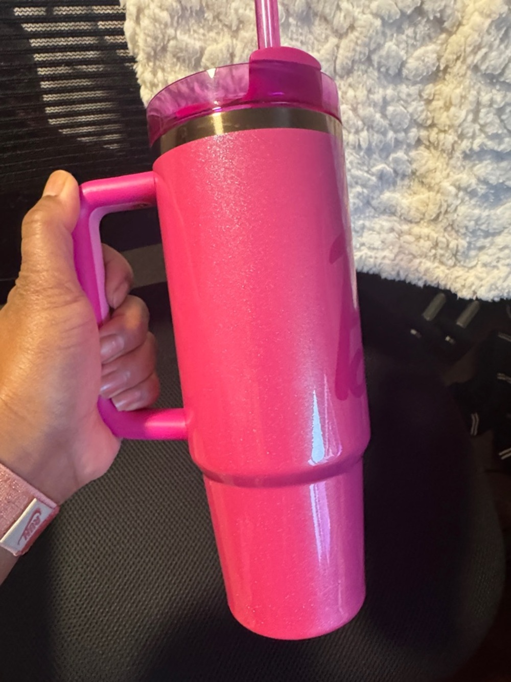 Stanley Pink Glitter Barbie Travel Mug with Handle 30 oz - Picture 2 of 4